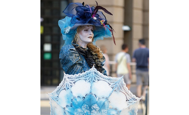 costume